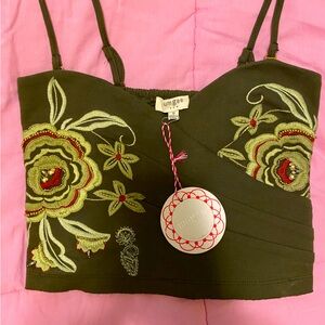 NWT Umgee Embroidered Cropped Tank Size S